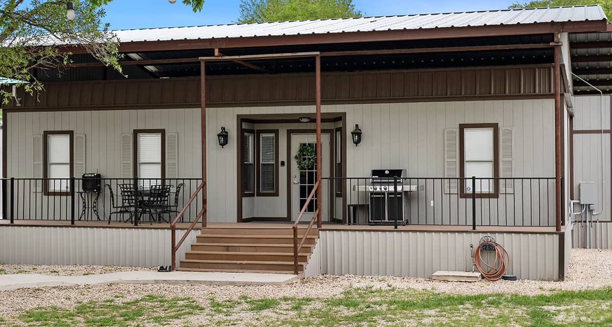 A-Wedding-Place-Near-San-Antonio-In-Bulverde,-Texas;-Airbnb-Rental-Is-The-Best